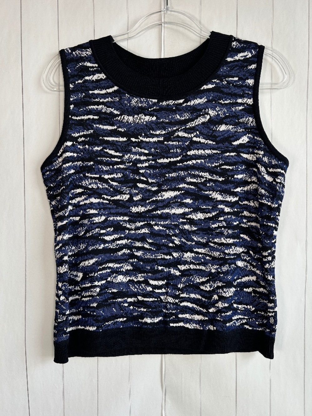 St. John Sport size M sleeveless shell sweater wool blend black blue abstract